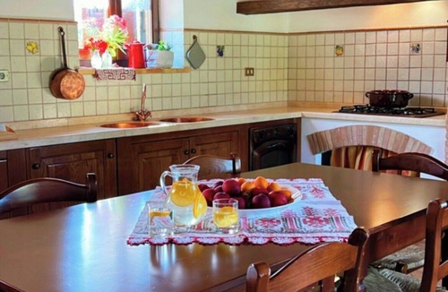 SantʼAngelo in Pontano House | Historic villa with pool in Marche hills