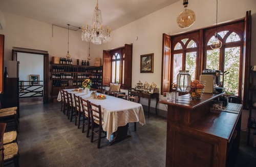Torre de' Passeri House | Historic Baron's Estate in Amazing Abruzzo! Family-friendly. Pet-friendly.