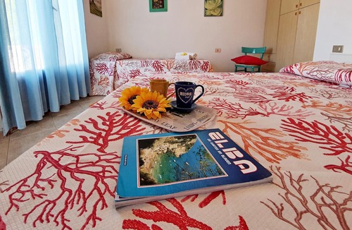 Lido di Capoliveri Apartment | Holiday Apartment "La Scogliera" with Sea View, Air Conditioning & Terrace