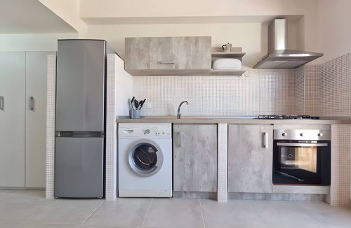 Praia a Mare House | Holiday Home 'Casa Nuovissima' with Sea View, Wi-Fi and Air Conditioning