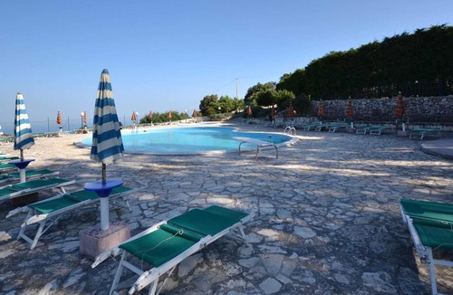 Mattinata House | Holiday Home in Mattinata with Pool, Tennis Court & Bikes