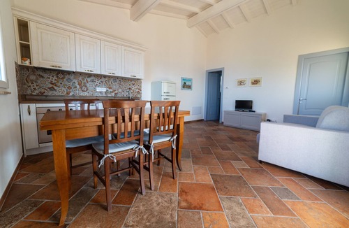 Patresi House | Holiday Home 'L' Elicriso' with Sea View, Wi-Fi and Air Conditioning