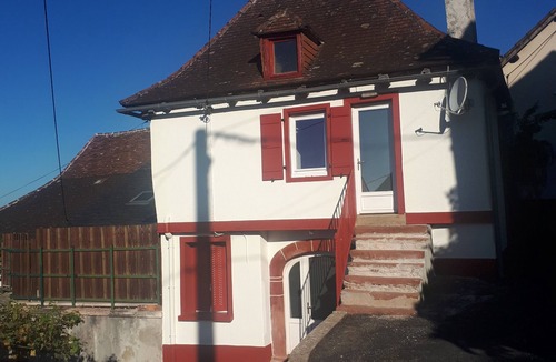 Meyssac House | Holiday Home "Le Gîte du Chauze" with Private Terrace, Garden, and Air Conditioning