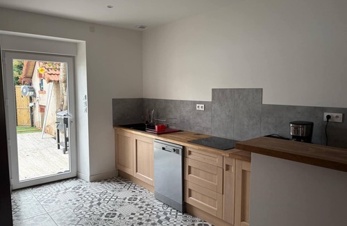 Messeix House | Holiday Home 'Maison De Vacances' with Private Pool, Garden & Wi-Fi