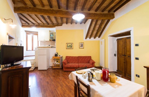 Furlo House | Holiday home with swimming pool for large families