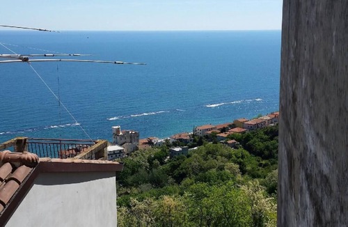San Vito Chietino House | Holiday house San Vito Chietino for 1 - 5 persons with 2 bedrooms - Twin house