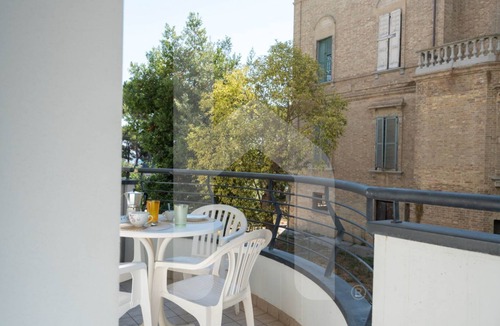 Pineto Apartment | Holiday Rendez Vous 15 - Ground floor apartment with balcony and side sea view