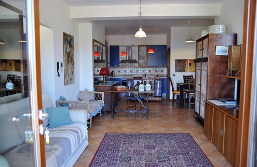 Itri Villa | Holiday Resorts for 10 Persons, With Swimming Pool, Wifi and air Conditioner
