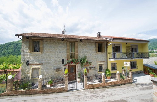 Marsia House | Holiday room with Wi-Fi
