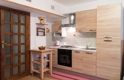 Roccaraso Apartment | Homerez - 1-Bedroom Mountain View Apartment