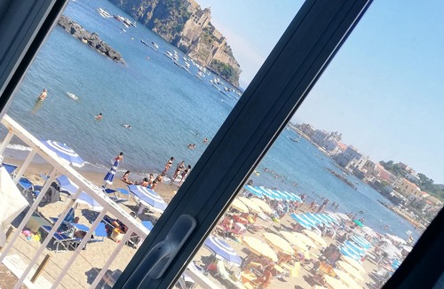 Ischia Porto Apartment | Homerez - 10 m away from the beach! Amazing appartement for 6 ppl. at Ischia