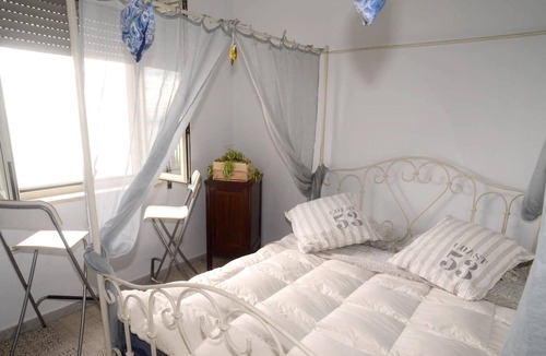 Pozzuoli Apartment | Homerez - 150 m away from the beach! Nice appartement for 4 ppl. with jacuzzi