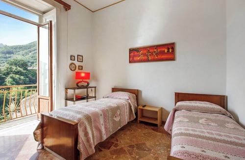Cava de' Tirreni Apartment | Homerez - Apartment in Cava de' Tirreni.