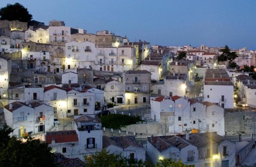 Manfredonia Apartment | Homerez - Appartement for 5 ppl. with sea view and terrace at Scalo dei Saraceni