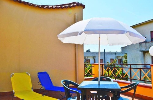 Laura Apartment | Homerez - Beautiful apartment near the beach and garden