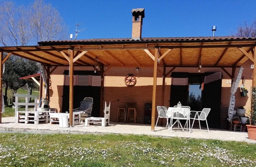 Tolentino House | Homerez - Nice house for 4 ppl. with garden at Tolentino