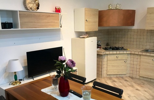 Carpino House | Homerez - Property 11 km away from the beach for 5 ppl. with terrace at Carpino
