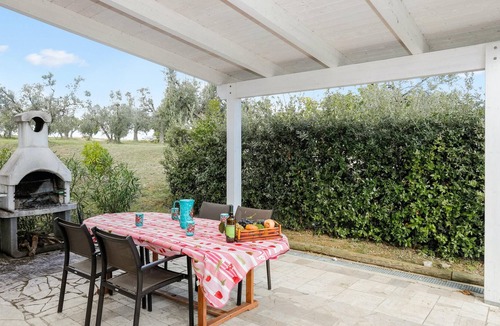 Cupra Marittima Villa | Homerez - Villa for 11 ppl. with swimming-pool and sea view at Cupra Marittima