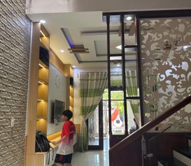 Lien Chieu Apartment | Homestay- căn hộ Hoà Minh sát biển