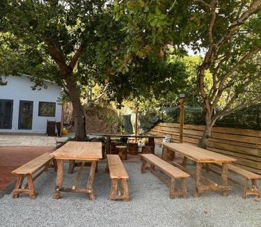 Ninh Hai Hotel | Homestay Nhà Gỗ - Vĩnh Hy