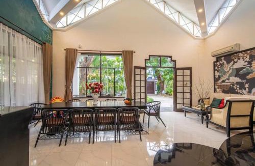 Ngu Hanh Son Apartment | Hometown Seapearl 6 Bedroom Pool Villa Da Nang