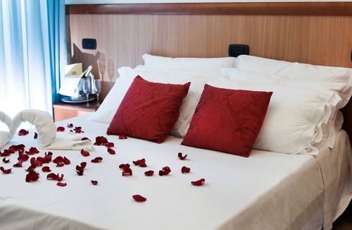 Palagiano Hotel | Hotel Accord Le Rose