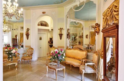 Historical Center Hotel | Hotel Art Resort Galleria Umberto
