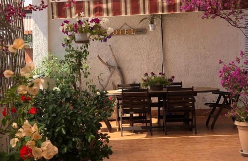 Lusciano Hotel | Hotel cappuccetto rosso