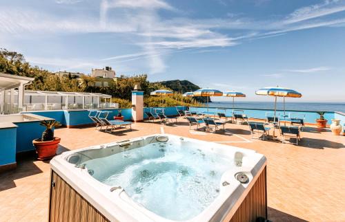 Forio Hotel | Hotel Cava Dell'Isola