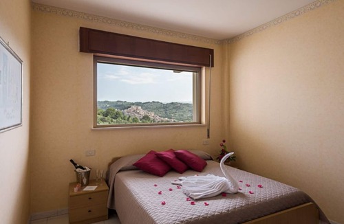 Genazzano Hotel | Hotel Cremona