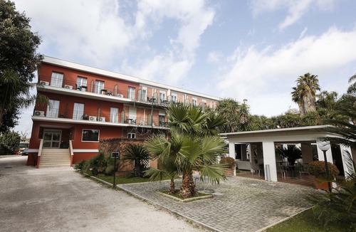 Zona XVIII Capannelle Hotel | Hotel Giardino d'Europa
