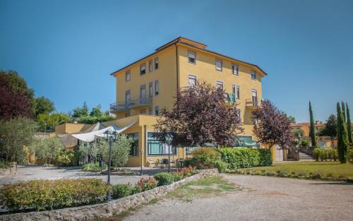 Attigliano Hotel | Hotel Il Roscio
