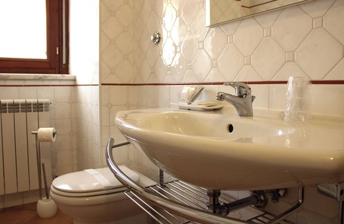 L'Aquila Hotel | HOTEL L'AQUILA 99