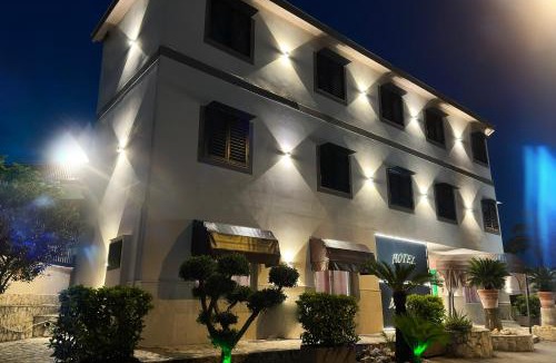Casavatore Hotel | Hotel Martini