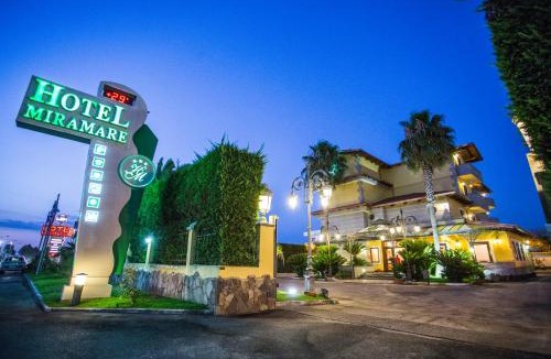 Marina di Varcaturo Hotel | Hotel Miramare