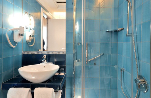 Fuorigrotta Hotel | Hotel Palazzo Esedra
