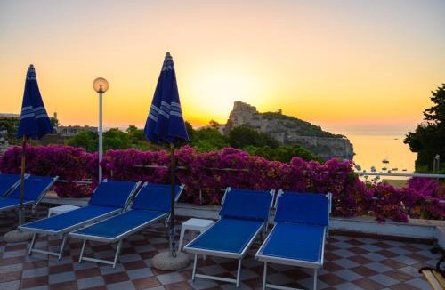 Ischia Ponte Hotel | Hotel Parco Cartaromana