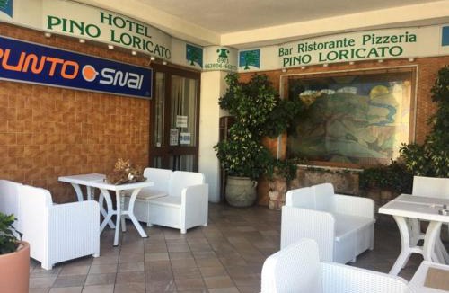 Castelluccio Inferiore Hotel | Hotel PINO LORICATO