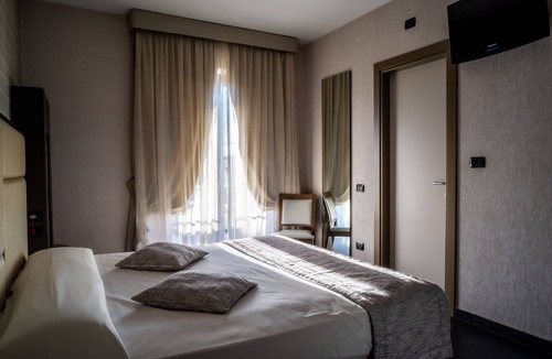 Marina di Varcaturo Hotel | Hotel Première
