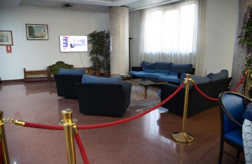 Zona XV Torre Maura Hotel | Hotel Santa Maura 2