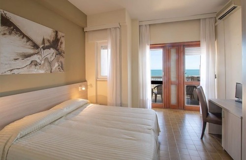 Nettuno Hotel | Hotel Scacciapensieri