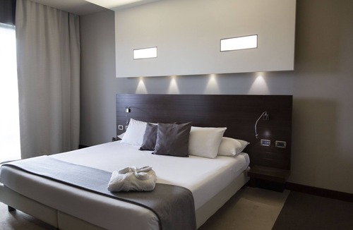 Pomezia Hotel | HOTEL SELENE POMEZIA