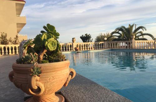 Panza Hotel | Hotel Villa Rita