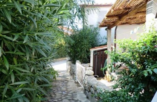 Pomonte House | house on two floors, few steps from the beach