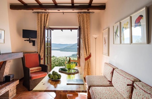 Caprarola Villa | House with view near Rome Pool, WiFi, Garden, lake view BBQ