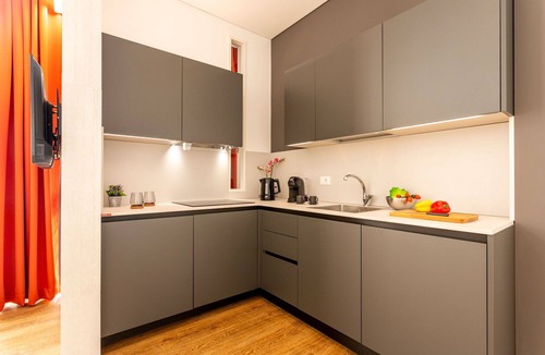Mestre Apartment | Htm Tower - 704 Executive by Halldis