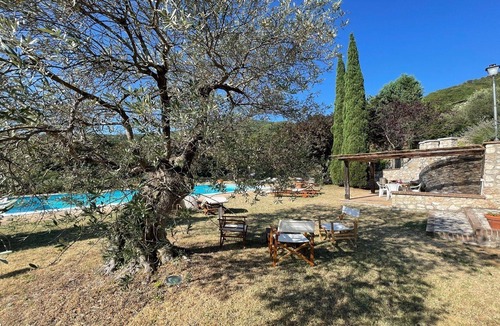 Baiano Villa | Huge villa with large exclusive pool + gardens/WIFI/sleeps 8
