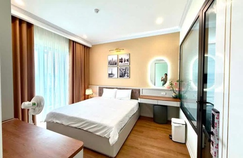 Co To Hotel | Huong Sky Co To