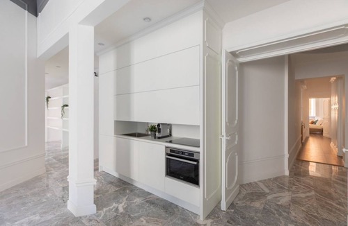 Rome City Centre Apartment | iFlat | Corso Deluxe Apartment