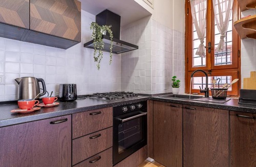Rione V Ponte Apartment | iFlat Roman Retreat in the City Center